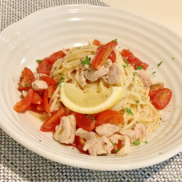 さっぱり冷製レモンパスタ チキントマト